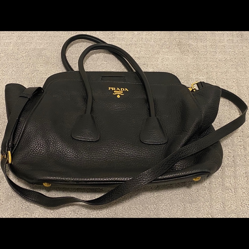 PRADA Bag-100% authentic
